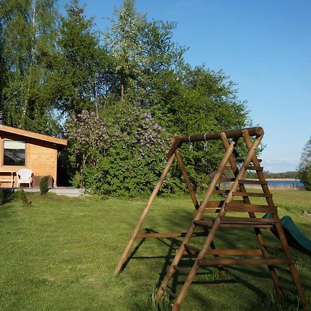 Domki Nad Jeziorem Półwysep SURYTY Exterior foto