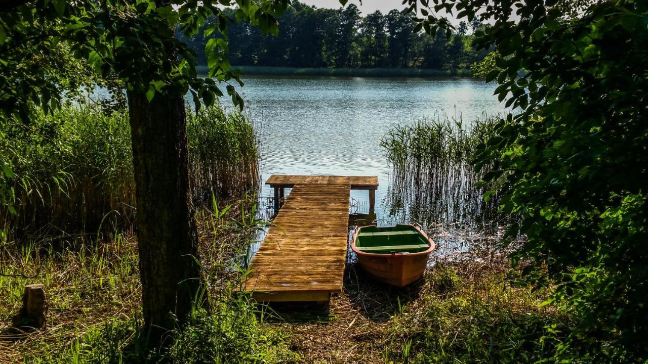 Domki Nad Jeziorem Półwysep SURYTY Exterior foto