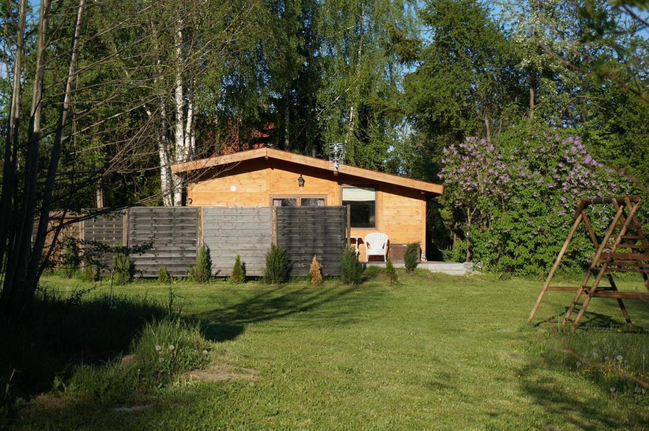 Domki Nad Jeziorem Półwysep SURYTY Exterior foto